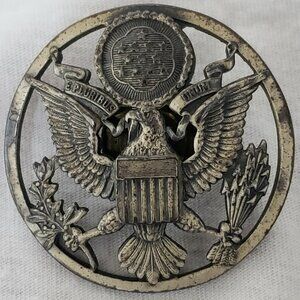 VINTAGE US AIR FORCE ENLISTED MAN'S SERVICE PIN E PLURIBUS UNUM - "ONE OF MANY"